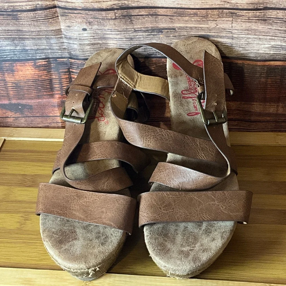 Jellypop Brown Strappy Sandals